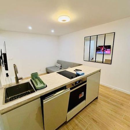 Joli Appartement Renove Incluant Parking A 10 Min De Paris Nanterre Exterior foto